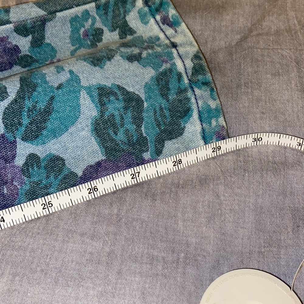 *VINTAGE* Forenza floral denim jeans - Picture 8 of 8